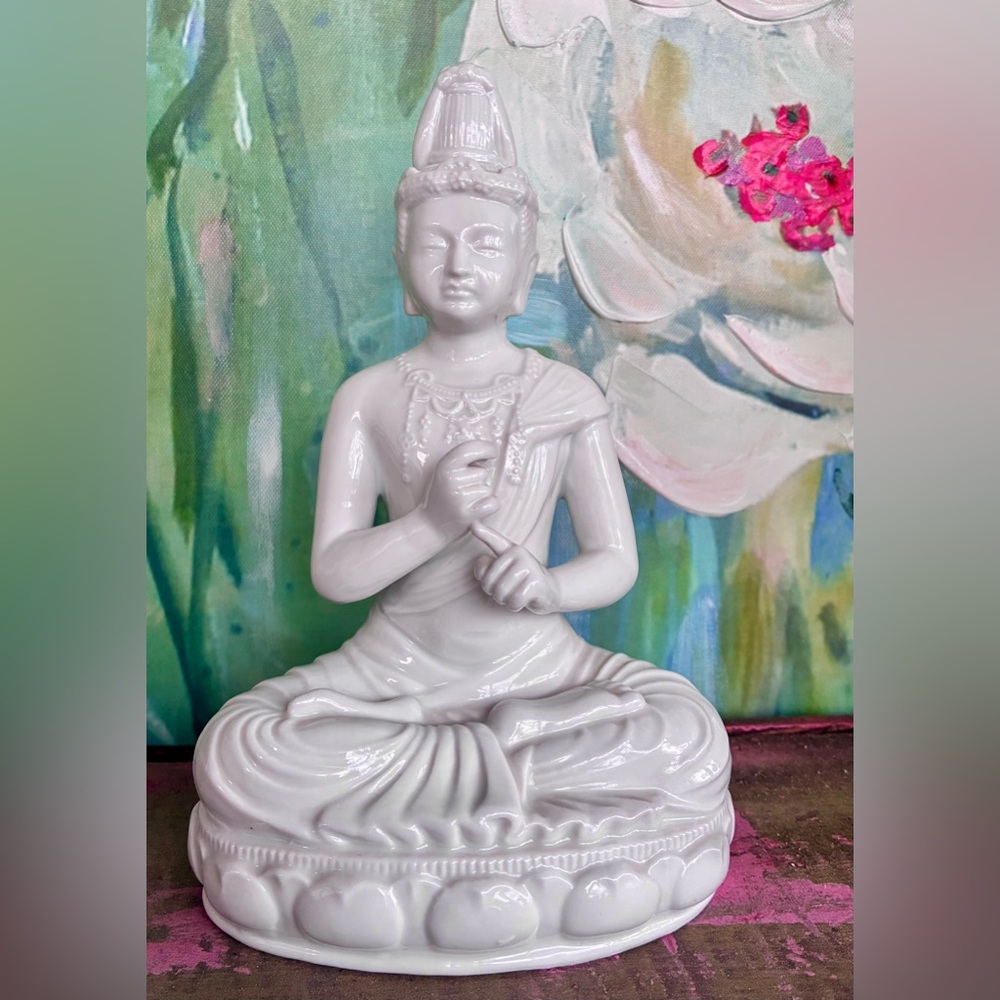 Fitz and Floyd Blanc de Chine porcelain figurine the Buddha Dainichi Nyorai